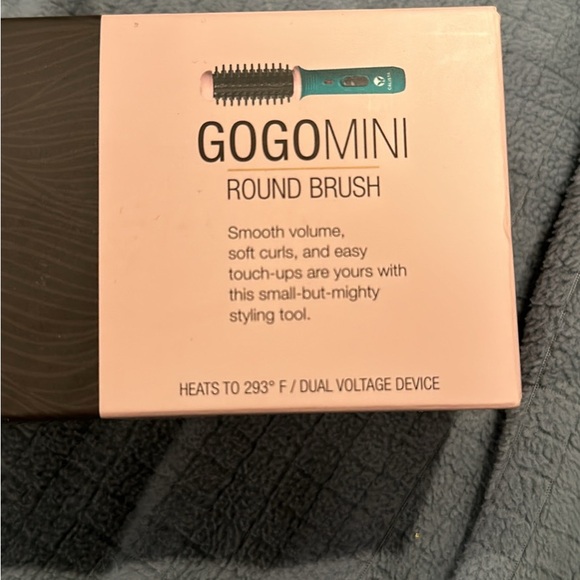 GoGo Mini Round Brush Curler - Picture 2 of 4